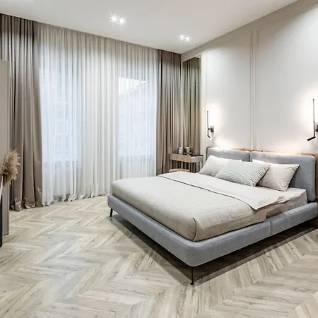 On Kulisha 28 利沃夫