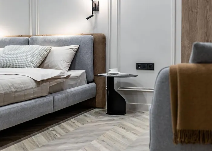 On Kulisha 28 إلفيف