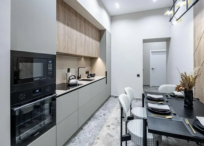 On Kulisha 28 إلفيف